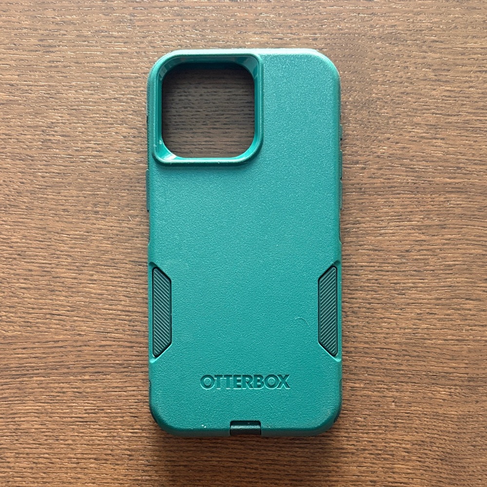 FREE W/PURCHASE - OTTERBOX Drop+ - Green Phone Case iPhone 15+ max compatible